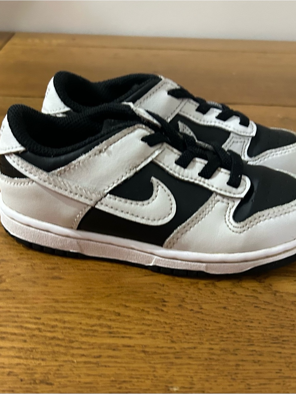 Nike Kids Black and White Low-Top dunks